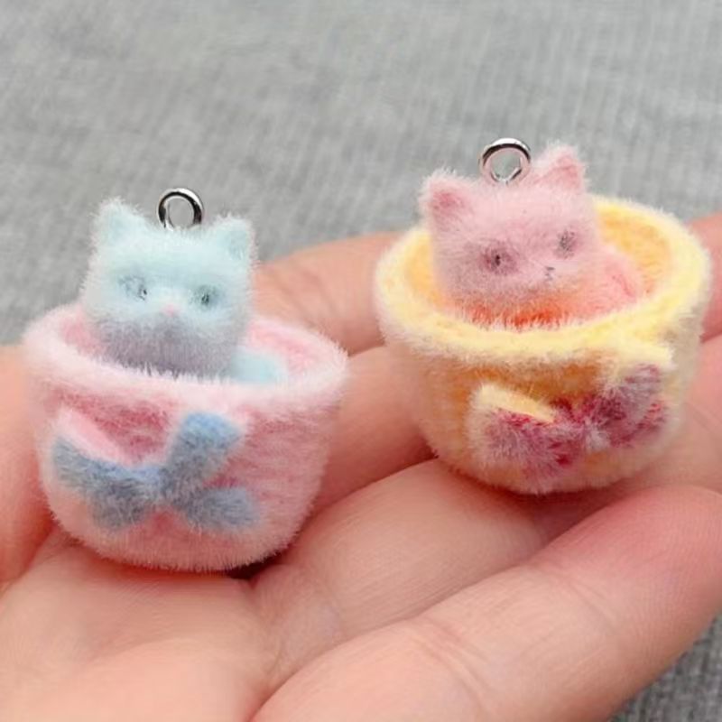 Resin Art Hanging - 4개입 3D 플러시 레진 고양이 펜던트,